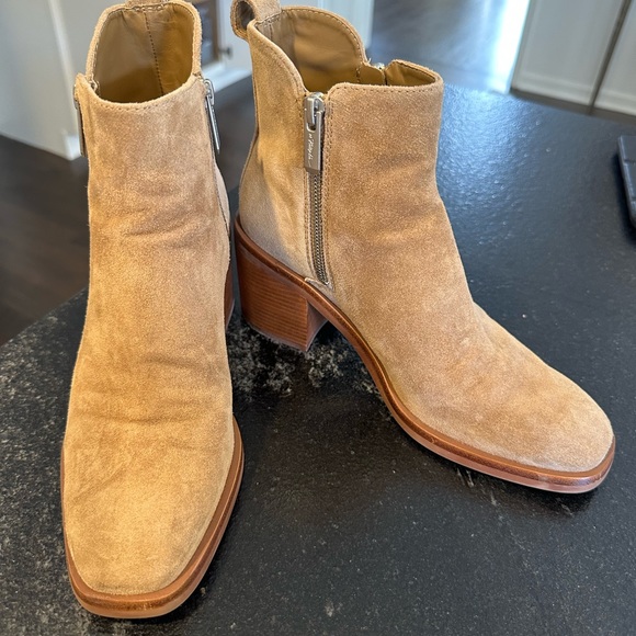 Phillip Lim Women Alexa 70mm of lift, tan pebbled leather booties, size 37 1/2 - Picture 2 of 9